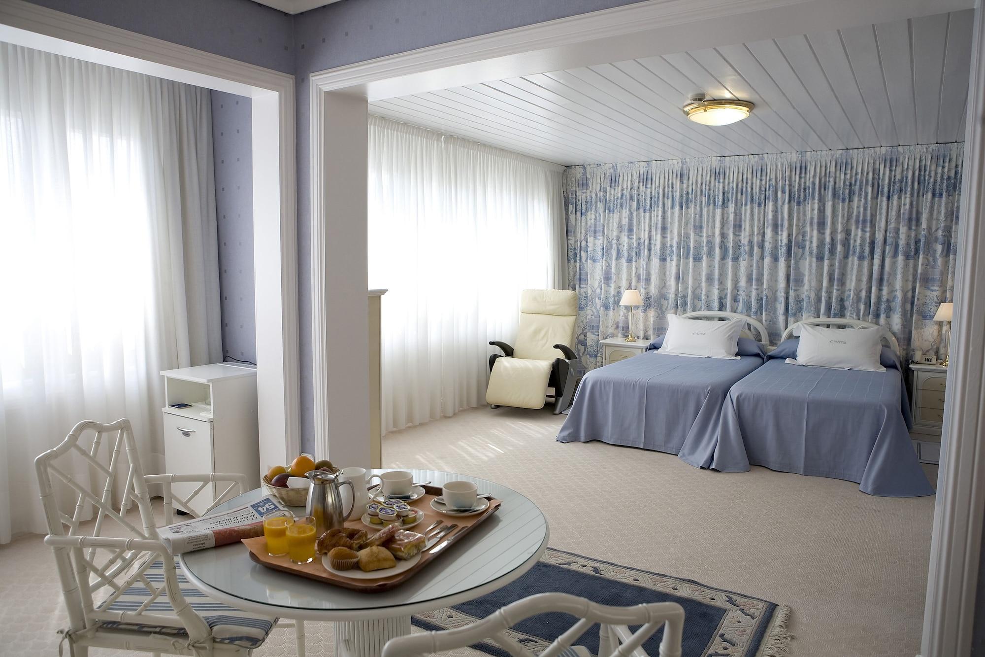 Las Rocas Playa Hotel 카스트로우르디알레스 외부 사진