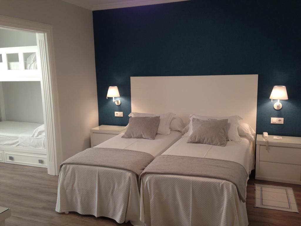 Las Rocas Playa Hotel 카스트로우르디알레스 외부 사진